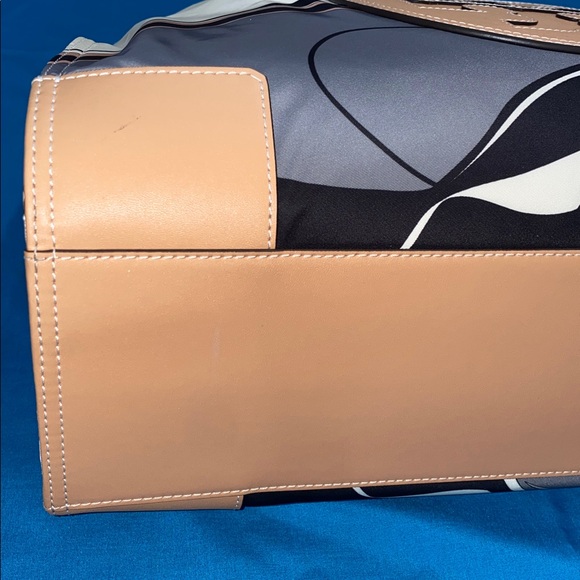 Tory Burch Ella Tote - Picture 8 of 16